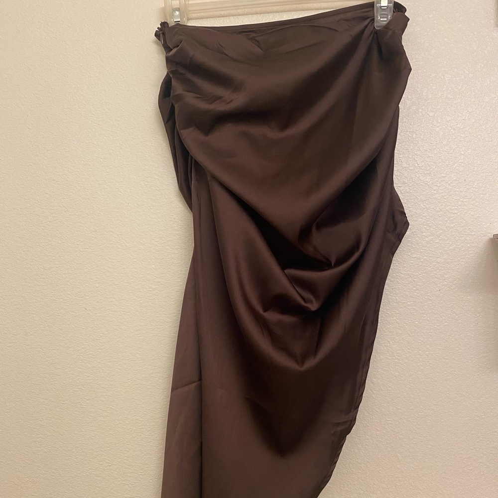 Brown satin skirt